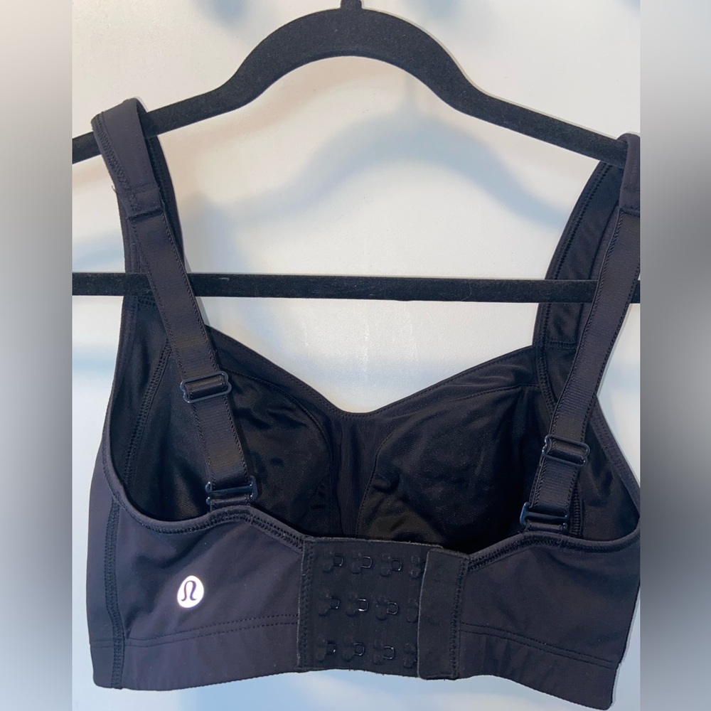 Lululemon Sport bra